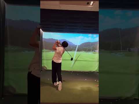 🐯- Video of a beginner golf player.