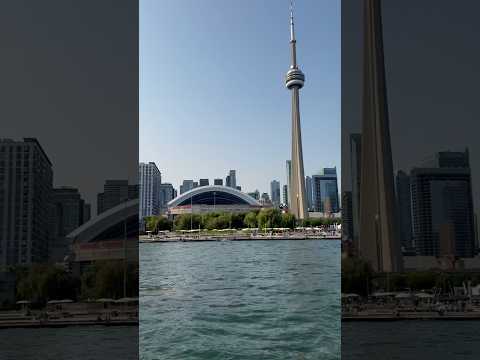 Toronto Harbourfront cruise offers stunning views of the Toronto skyline!