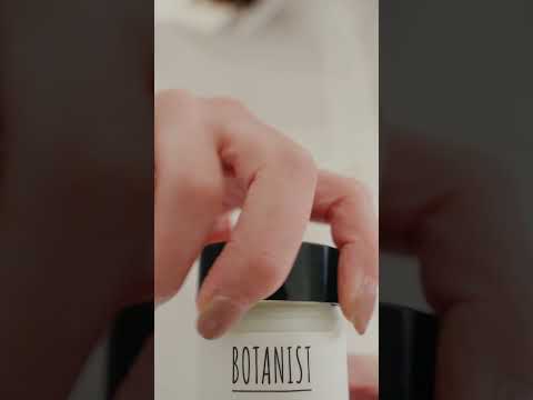 毛先まで集中補修しながら理想の濡れ髪へ【BOTANIST ヘアバーム】 #shorts