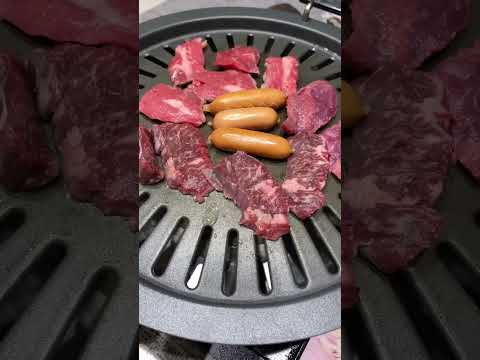 肉を喰らえ〜#shorts  #北見焼肉