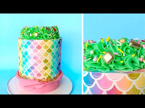 How to Cover a Cake with Icing Sheets