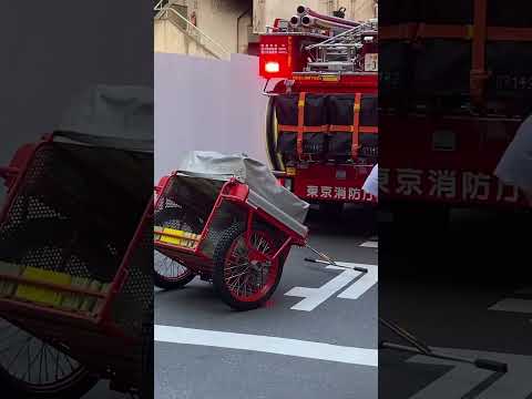 消防車　はしご車　火事？現場撤収救急車 #消防 #消防車 #消防車両 #緊急車 #緊急車両 #緊急出動#はしご車 #Ambulance#shorts#緊急走行#サイレン#119#110#はたらくくるま