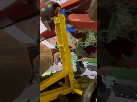 Battery Mower Deck Scraper #shorts