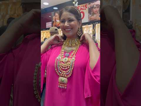 Dubai Gold Zero Making Charge #goldjewellery #gold #mamtasachdeva #travelwithmamta #dubaigoldjewelry