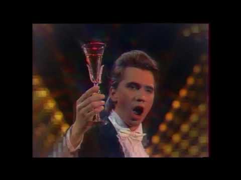 Dmitri Hvorostovsky - Prince Orlovsky's Toast - Die Fledermaus 1988 HD