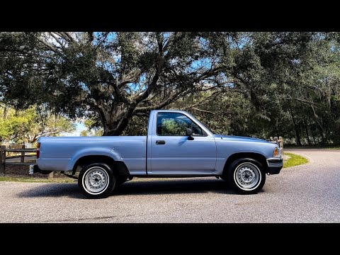 Selling The Cleanest 1989 22RE Toyota Pickup In Florida