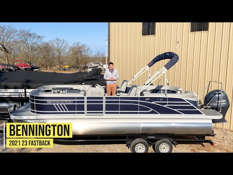 Review of the 2021 Bennington 23 Fastback - Timeless Charm Blended with Premium Finishes.