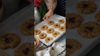 Fragrant walnuts cookies | festive recipe