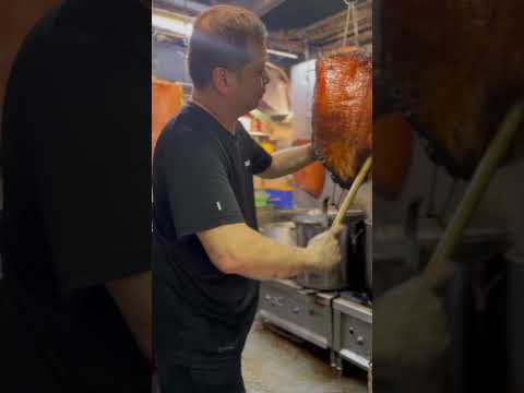 佐敦老字號 Hong Kong Style Siu Mei -Roast Suckling Pig & Crispy Pork Belly 如何製作傳統港式燒味 燒乳豬 燒腩仔#streetfood