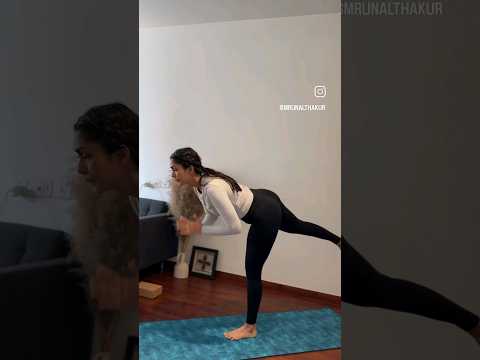 #Mrunal Thakur #Yoga Classes 🤩👌 #shorts #ytshorts #ytshortsindia #youtubeshorts #actress #viral