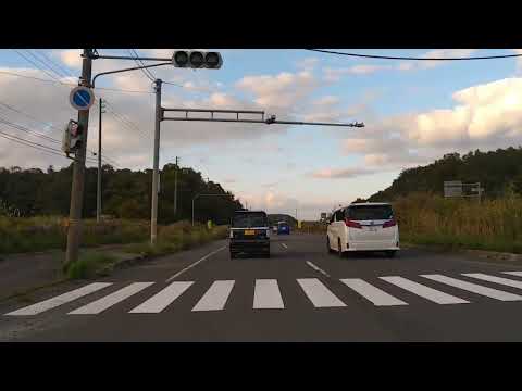 北海道苫小牧市　道の駅ウトナイ湖→新千歳空港 までドライブします。１２分頃にジェット機が着陸してきます。2023年10月09日の状況