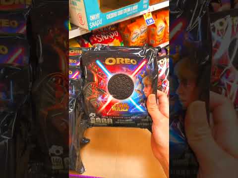 OREO's new star wars cookies #shortsvideo #satisfying #oreo #oreostarwars #starwars