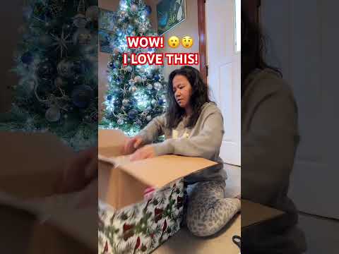 This is wonderful presents! 🎁 😲 #unboxing  #christmaspresent #gift