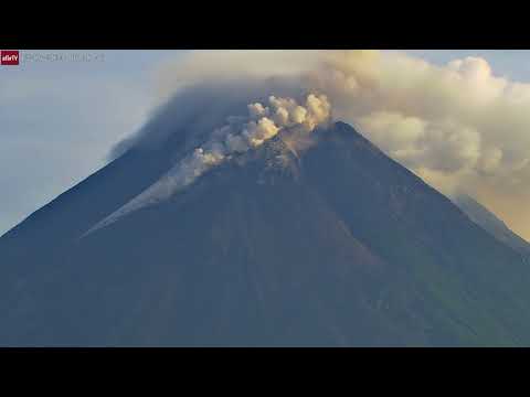 Dec 8, 2024: Rockslide at Merapi Volcano, Indonesia