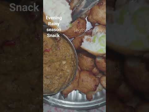 #evening #snack #recipe #video #punugulurecipe #baji #rainyday #spicy #snacksrecipe @VegfoodiesJ