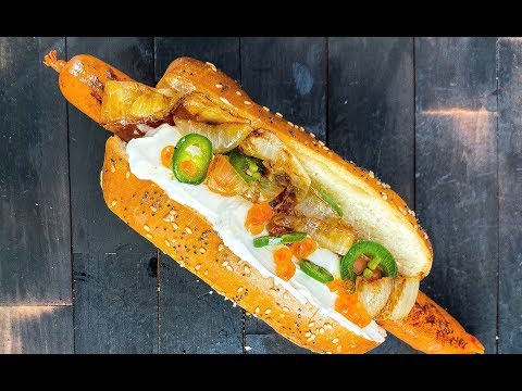 HOW TO MAKE HOTDOG fr scratch - SEATTLEDOG FOOD BUSKER | John Quilter