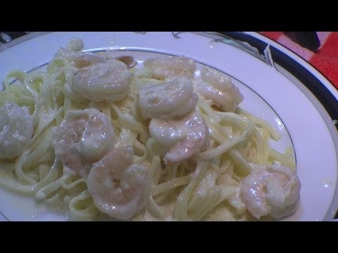 Alfredo sauce with Linguini and Shrimp Easy