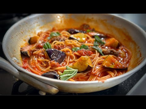 You Won’t Be Able to Stop Eating This Eggplant and Tomato Pasta | A Pro’s Classic Italian Ragu Sauce