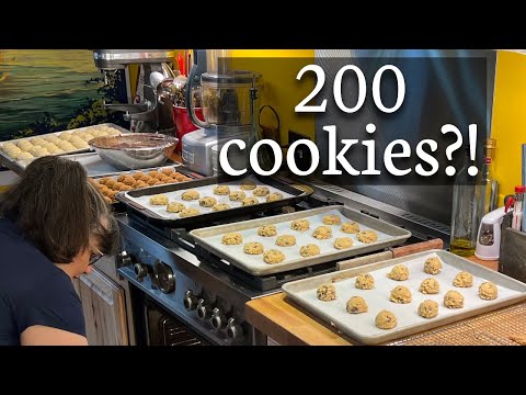 200 cookies. 24 hours notice. WHAT WAS I THINKING?!?