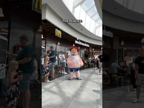 #FatBoy’s idea of sightseeing in Prague: hitting the food court 😂🍔🍕🍟! #FATTY