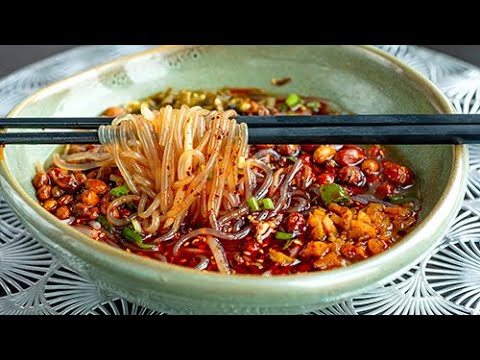 四川酸辣粉 Sichuan Spicy and Sour Yam Noodle