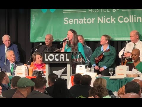 Singing "Savage Daughter" at St. Paddy's Day Breakfast in South Boston. Happy Women's History Month!