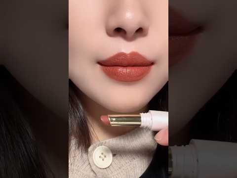 Lipstick tutorial for newbies 🥰🥰 #makeup #tiktok #shorts #asmr #makeuptutorial #christmas #newyear