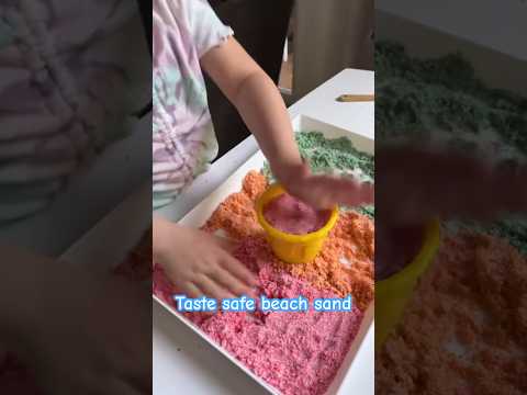 Taste safe beach sand. Such a great activity for toddlers! #parenting #toddlers #fun #hack