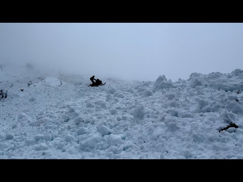 Massive Avalanche Slides In Search Of Big Glaciers