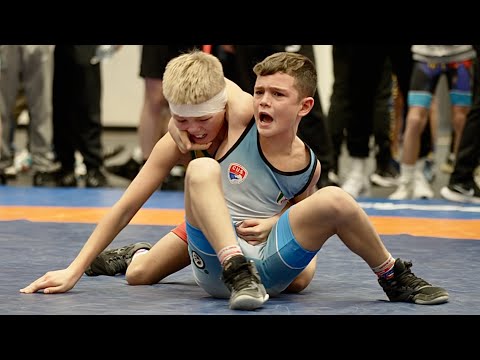 U13 Ville Lundqvist (SWE) vs Nicola Sedicina (ITA) 35kg. Greco-r. boys youth wrestling. B-cam-man