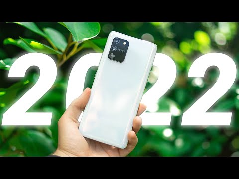 Samsung Galaxy S10 Lite: A 2022 review!