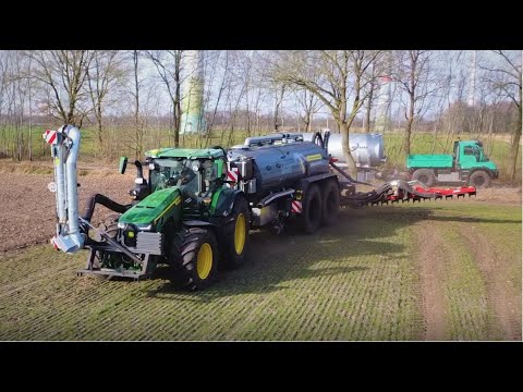 Gülle 2022 mit JohnDeere 8R und Unimog des Lohnunternehmens Peterberns im südlichen Emsland