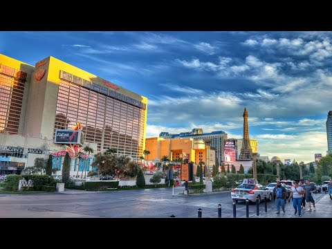 Vegas Live - Vehas Strip Walk w/ interactive commentsry... 1080p IRL Livestream