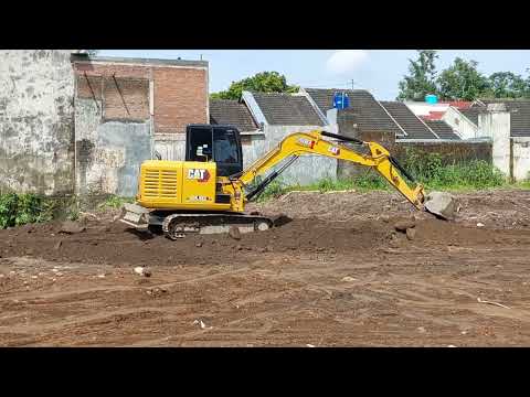 CATERPILLAR MINI EXCAVATOR 305.5E2 WORKING LANDFILL AREA !!!