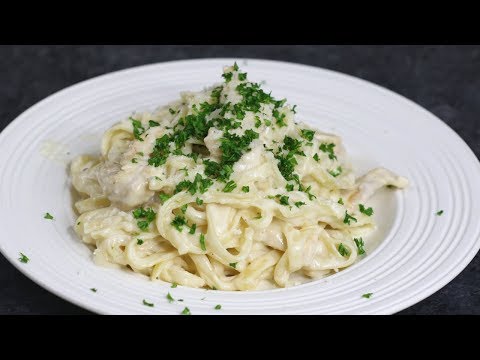 Chicken Alfredo {copycat} - Easy 20 Minute