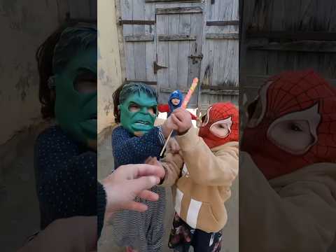 Hulksmash vs spiderman avengers fighting on rainbow twisty lollipop