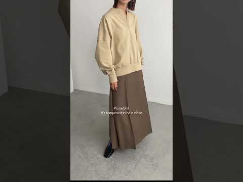 Hella キーネックスウェットプルオーバー　Beige