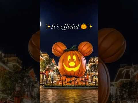 Share with a friend you want to go with & drop your recs✨🎃🏰 #disneylandhalloween #disneyvacations