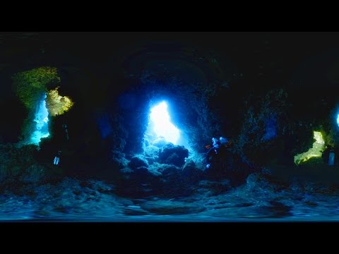 360° video Scuba Diving at Blue Cave, Orchid Island, Taiwan (蘭嶼,藍洞) 4K resolution