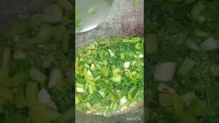 mooli ki patte ki sabjii ।। मूली की टेस्टी भुर्जी #shortvideo #recipe #moolirecipe #cookingvideo