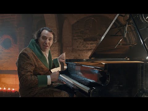 Chilly Gonzales explains why he likes Christmas Carols & plays "In The Bleak Midwinter"