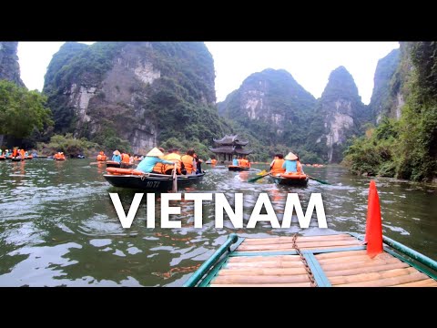 Vietnam Exploration Ninh Binh's Pagodas, Caves, and Celebrations! 🇻🇳🎉