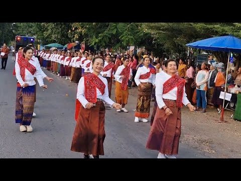 ชมขบวนแห่รำแห่กระทง ชุมชนบ้านปรือพัฒนา ต.สวายจีก เมืองบุรีรัมย์สวยงามมากค่ะ 15-11-2567