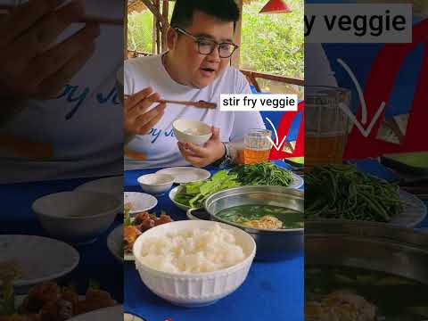 Vietnamese Meals: Everywhere is green