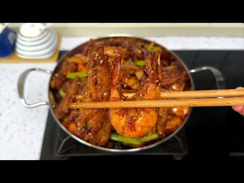 Dry pot chicken wings and shrimp—finger-licking good! Kids love it! #DryPot #ChickenWingsShrimp