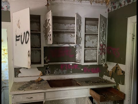 Two Creepy Abandoned Houses that Still Make Sounds