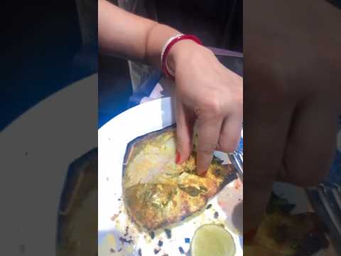 Eating roasted pomfret😱🔥 #eatingshow #asrm #pomfretfishcurry #trending #shorts #arsenal #kolkata