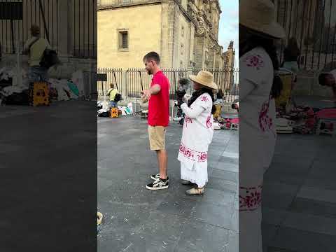 Beto’s Spiritual Cleansing in Mexico City plaza  #cdmx