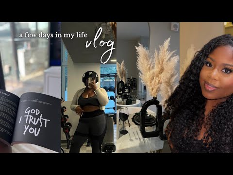 Living Alone & Single in my 30s | Embracing this Season| Nail salon disaster | Outside in Atlanta