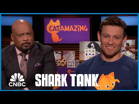 Daymond John's Claws Come Out | Shark Tank In 5